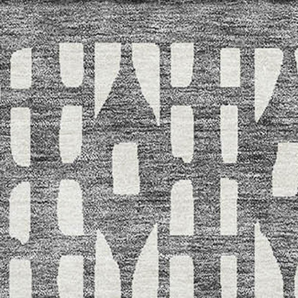HomeRoots 9' X 12' Stylish Gray & Silver Geometric Area Rug - Washable, UV-Protected, Perfect for Busy Homes! 676337