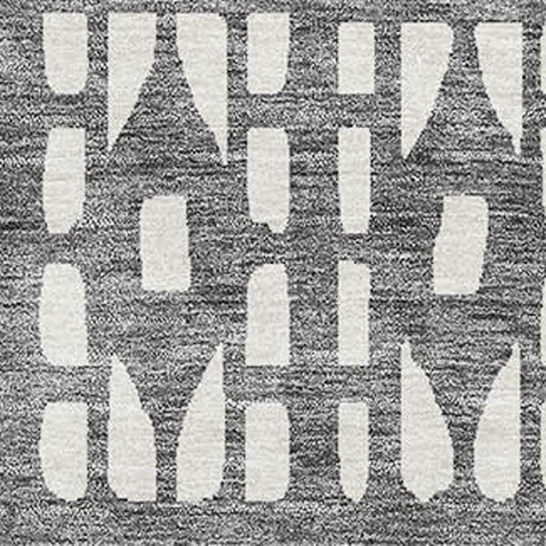 HomeRoots 10' X 14' Gray and Silver Geometric Area Rug – Washable, UV Protected, Perfect for Modern Living Spaces 676338