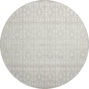 HomeRoots 8' Ivory and Beige Geometric Round Rug – Washable, UV-Protected, Stain-Resistant for Modern Spaces 676347