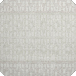 HomeRoots 8' Ivory and Beige Geometric Round Rug – Washable, UV-Protected, Stain-Resistant for Modern Spaces 676347