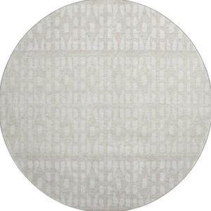 HomeRoots 8' Ivory and Beige Geometric Round Rug – Washable, UV-Protected, Stain-Resistant for Modern Spaces 676347