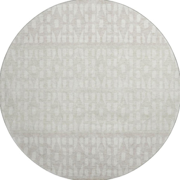 HomeRoots 8' Ivory and Beige Geometric Round Rug – Washable, UV-Protected, Stain-Resistant for Modern Spaces 676347