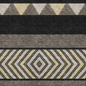 HomeRoots 5' X 8' Southwestern Washable Area Rug in Black, Ivory & Wheat - Stain Resistant & UV Protected! 676376