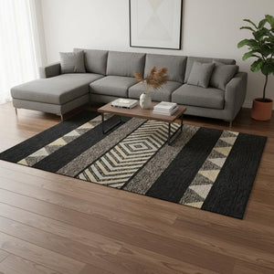 HomeRoots 8' X 10' Southwestern Washable Area Rug - Durable, Stain Resistant, UV Protected for Family Spaces 676378