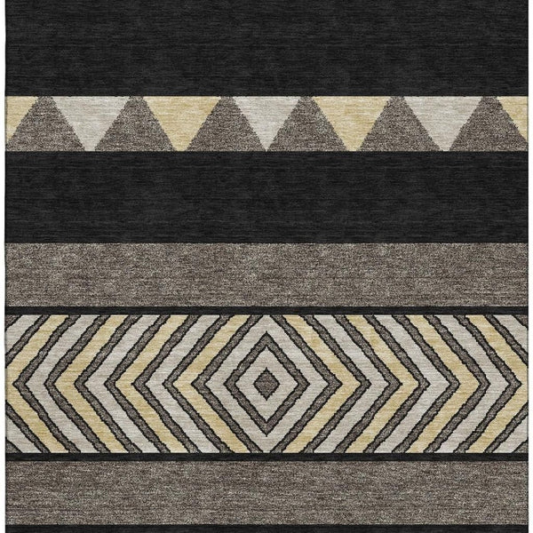 HomeRoots 8' X 10' Southwestern Washable Area Rug - Durable, Stain Resistant, UV Protected for Family Spaces 676378
