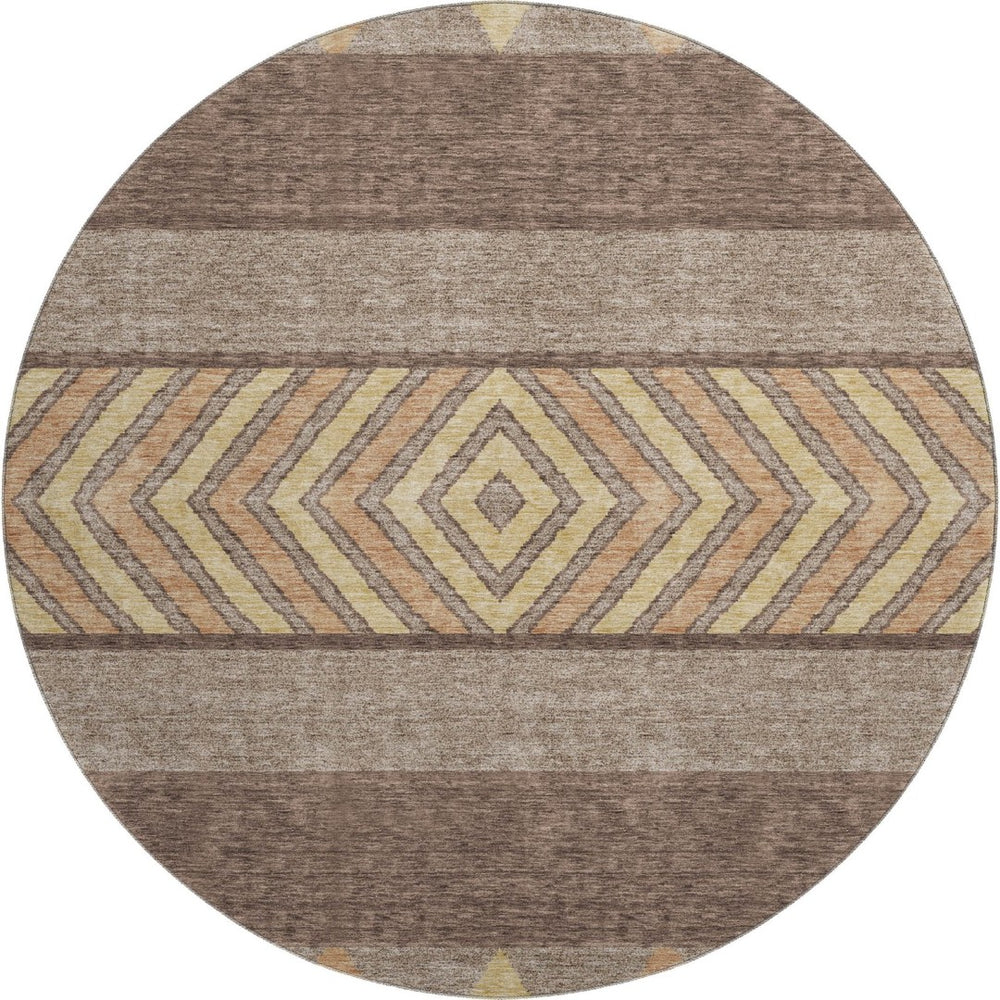 HomeRoots 8' Brown Wheat and Copper Southwestern Round Rug - Washable, UV-Protected, Stain-Resistant Design 676383