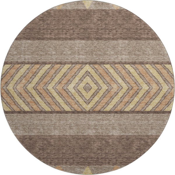 HomeRoots 8' Brown Wheat and Copper Southwestern Round Rug - Washable, UV-Protected, Stain-Resistant Design 676383