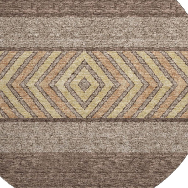 HomeRoots 8' Brown Wheat and Copper Southwestern Round Rug - Washable, UV-Protected, Stain-Resistant Design 676383