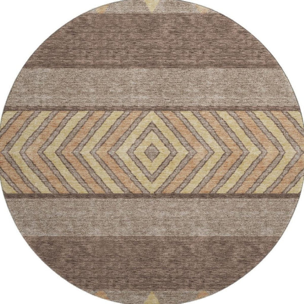 HomeRoots 8' Brown Wheat and Copper Southwestern Round Rug - Washable, UV-Protected, Stain-Resistant Design 676383