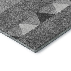 HomeRoots 5' X 8' Southwestern Gray Charcoal Area Rug - Washable, UV Protected, Stain Resistant for Homes 676394