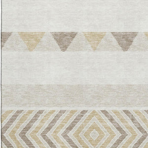HomeRoots 5' X 8' Southwestern Washable Area Rug in Ivory Beige & Taupe – UV Protected, Durable & Stylish! 676406