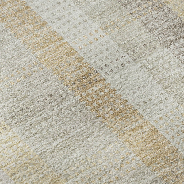 HomeRoots 8' Ivory Beige and Gray Plaid Washable Round Rug with UV Protection for Stylish, Everyday Living 676461