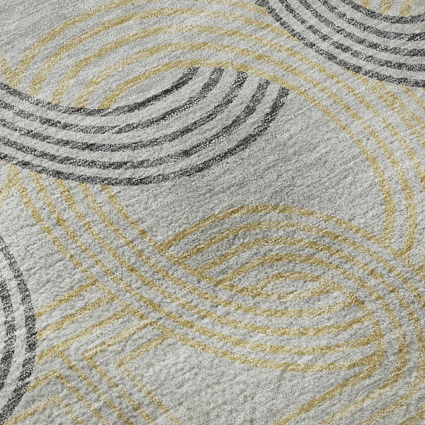 HomeRoots 8' Gray Charcoal and Gold Geometric Washable Round Rug - Durable, UV-Protected, Modern Design! 676533