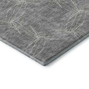 HomeRoots 8' Gray And Ivory Geometric Washable Round Rug - Durable, UV Protected, Modern Design for Any Room 676563