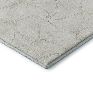 HomeRoots 8' Ivory and Gray Geometric Round Rug - Washable, UV Protected, Perfect for High-Traffic Areas! 676569