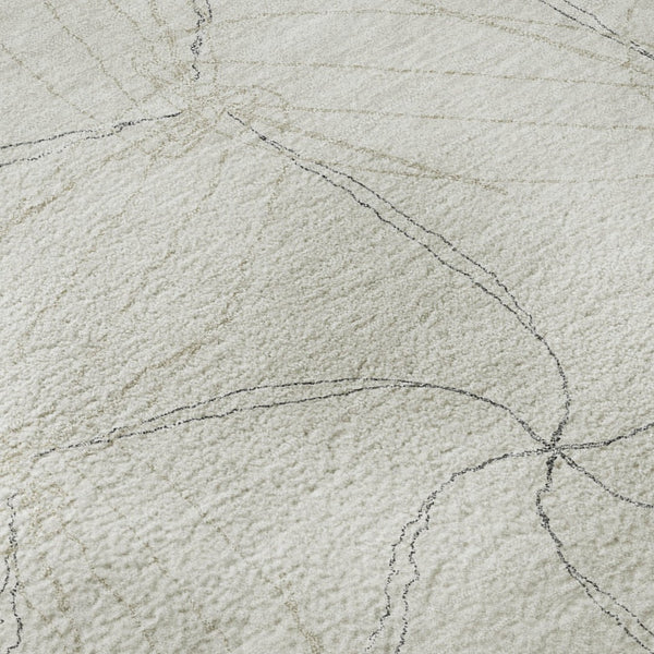 HomeRoots 8' Ivory and Gray Geometric Round Rug - Washable, UV Protected, Perfect for High-Traffic Areas! 676569