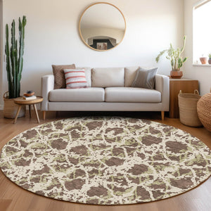 HomeRoots 8' Abstract Round Rug in Brown, Taupe & Ivory - Washable, UV-Protected, Stain-Resistant Beauty 676629