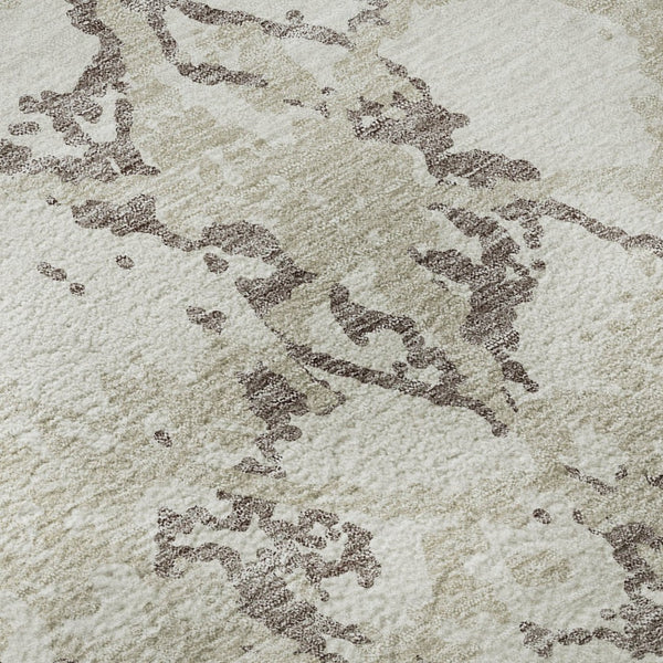 HomeRoots 8' Ivory Taupe and Beige Abstract Washable Round Rug – Stain Resistant & UV Protected for Modern Homes 676659
