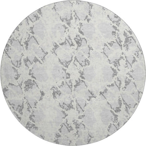 HomeRoots 8' Stylish Silver Gray and Ivory Abstract Washable Round Rug with UV Protection for High-Traffic Areas 676671
