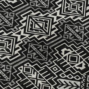 HomeRoots 8' Black and Ivory Southwestern Washable Round Rug - Stylish, Durable, UV-Protected for Busy Homes! 676695