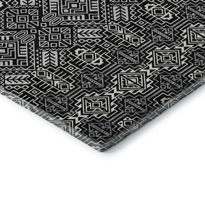 HomeRoots 8' X 10' Southwestern Area Rug - Black & Ivory, Washable, UV Protected, Stain-Resistant for Homes 676696
