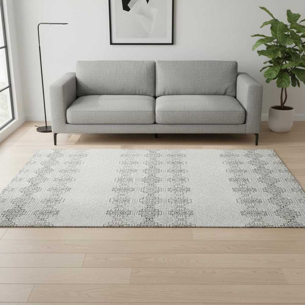 HomeRoots 5' X 8' Gray And Ivory Southwestern Washable Area Rug - Durable, UV-Protected, Stylish Comfort for Any Room 676712