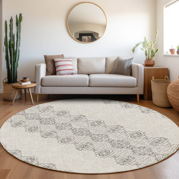 HomeRoots 8' Gray and Ivory Southwestern Washable Round Rug - Durable, UV-Protected, Easy-Care Design for All Spaces 676713