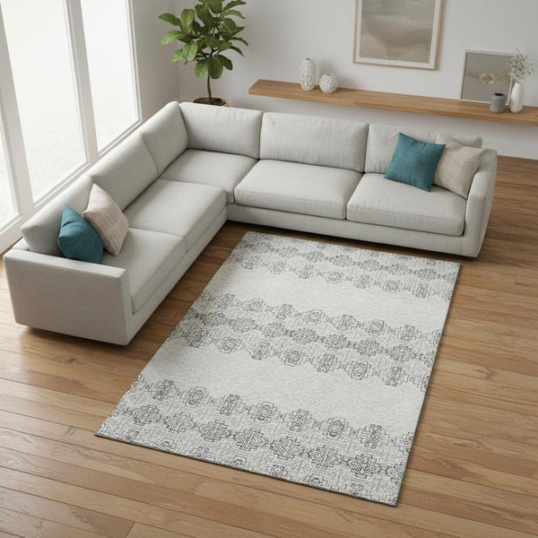 HomeRoots 9' X 12' Gray And Ivory Southwestern Washable Area Rug - Durable, Stylish, UV-Protected & Easy Care 676715