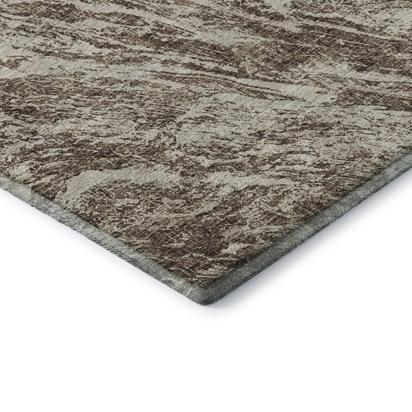 HomeRoots 5' X 8' Washable Brown & Beige Abstract Area Rug with UV Protection - Stylish, Durable & Stain-Resistant! 676772