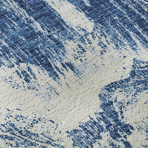 HomeRoots 8' Navy Blue & Ivory Abstract Washable Round Rug – Stain Resistant, UV Protected, Perfect for Any Space! 676785
