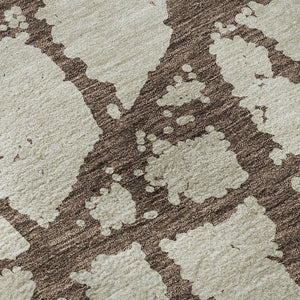 HomeRoots 8' Abstract Washable Round Area Rug in Brown and Beige - UV Protected, Stain Resistant, Easy-Care Design 676821