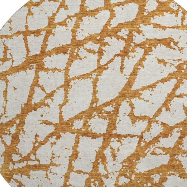 HomeRoots 8' Copper and Ivory Abstract Washable Round Rug - UV Protected, Stain-Resistant, Ideal for Families 676827