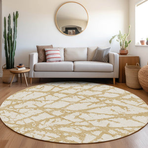 HomeRoots 8' Gold And Ivory Abstract Round Rug – Washable, Stain Resistant, UV Protected for Modern Homes 676833