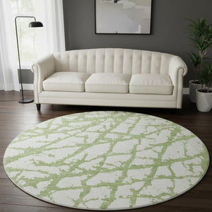 HomeRoots 8' Green and Ivory Abstract Round Rug - Washable, UV-Protected, Durable & Stylish for All Spaces! 676845