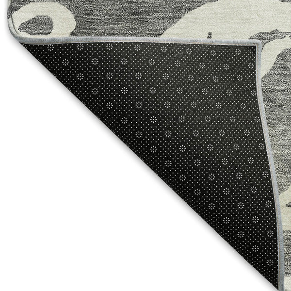 HomeRoots 5' Gray and Ivory Damask Area Rug - Washable, Stain Resistant, UV Protected for Elegant Living Spaces 676916