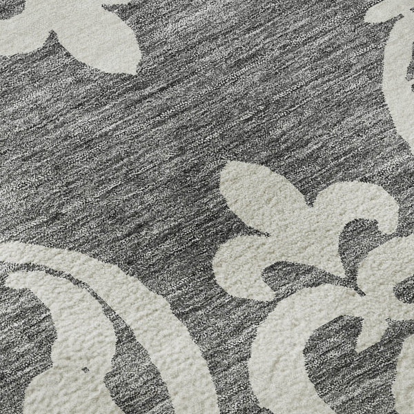 HomeRoots 8' Gray and Ivory Damask Washable Round Rug - Durable, UV Protected, and Perfect for Busy Homes! 676917