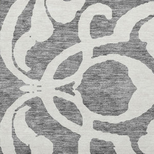 HomeRoots 8' Gray and Ivory Damask Washable Round Rug - Durable, UV Protected, and Perfect for Busy Homes! 676917