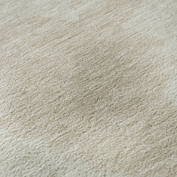 HomeRoots 8' Beige and Ivory Abstract Round Rug - Washable, UV Protected, Stylish & Durable for Any Home 676995