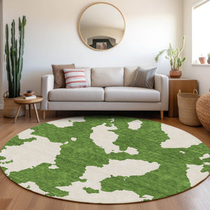 HomeRoots 8' Green And White Abstract Round Rug - Washable, UV Protected, Durable & Stain Resistant Design 677031