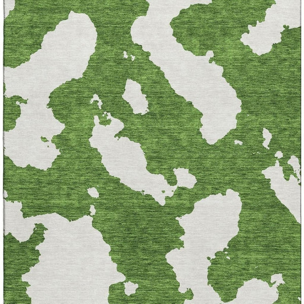 HomeRoots 8' X 10' Green And White Abstract Washable Area Rug - UV Protected, Stain Resistant, Easy Care Design 677032