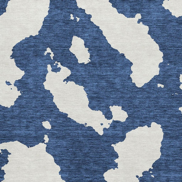 HomeRoots 5' Navy Blue & Ivory Abstract Washable Area Rug – Durable, UV Protected, Perfect for Kids & Pets 677042