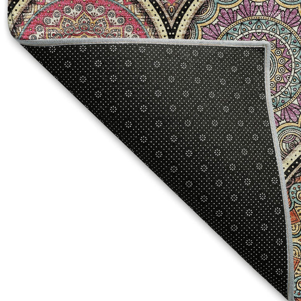HomeRoots 8' Washable Round Rug in Bold Black, Purple & Pink Ogee Design with UV Protection & Stain Resistance 677067