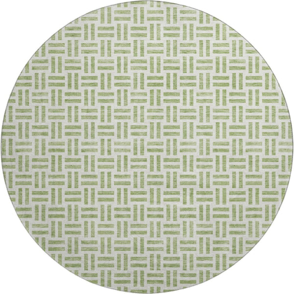 HomeRoots 8' Artichoke Green & Ivory Geometric Round Rug - Washable, UV-Protected, Perfect for High-Traffic Spaces 677210