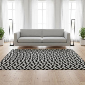 HomeRoots 5' X 8' Black And Ivory Geometric Area Rug – Stylish, Washable, UV-Protected & Perfect for Busy Homes! 677215