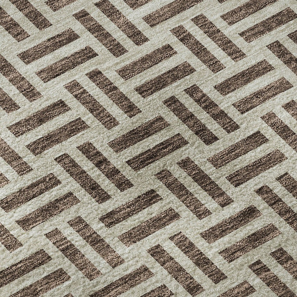 HomeRoots 8' Chocolate and Beige Geometric Round Rug - Washable, Stain Resistant, UV Protected for Homes 677222