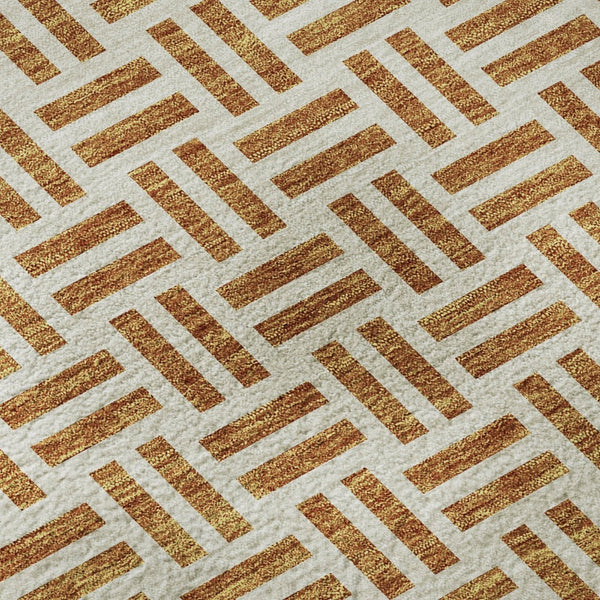 HomeRoots 8' Copper And Ivory Geometric Round Rug - Washable, UV Protected, Durable, Ideal for High-Traffic Areas 677228