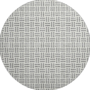 HomeRoots 8' Gray and Ivory Geometric Washable Round Rug - Stylish, Durable, UV-Protected for High Traffic Areas 677246