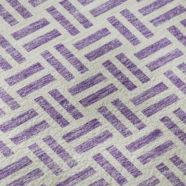HomeRoots 8' Lavender and Ivory Geometric Round Washable Rug with UV Protection for Modern Homes & Nurseries 677258