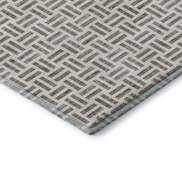 HomeRoots 5' X 8' Taupe & Ivory Geometric Area Rug – Washable, Durable, UV-Protected for Modern Living Spaces 677275