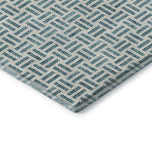 HomeRoots 8' Teal And Ivory Geometric Round Rug – Stylish, Washable, UV-Protected, Perfect for High-Traffic Areas 677282